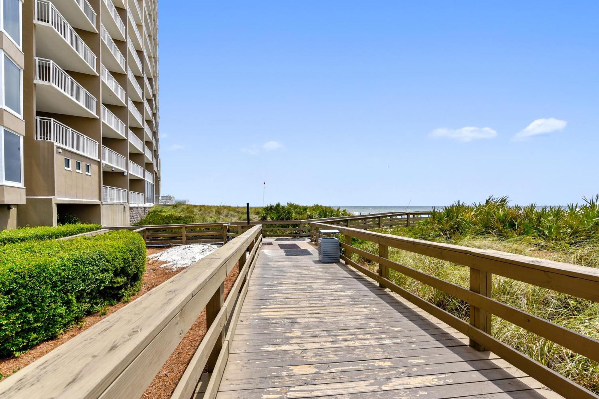 Emerald Beach #1426 By Book That Condo Panama City Beach Exterior photo